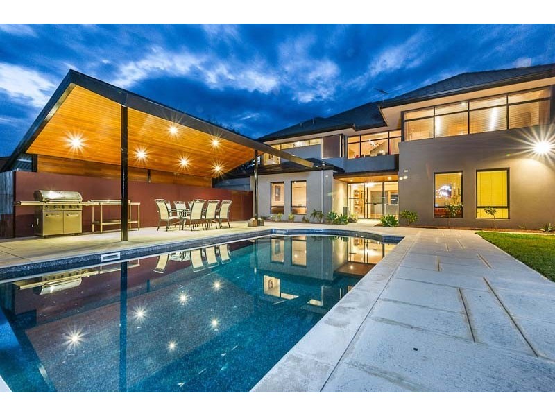 214 Ocean Drive, Quinns Rocks WA 6030