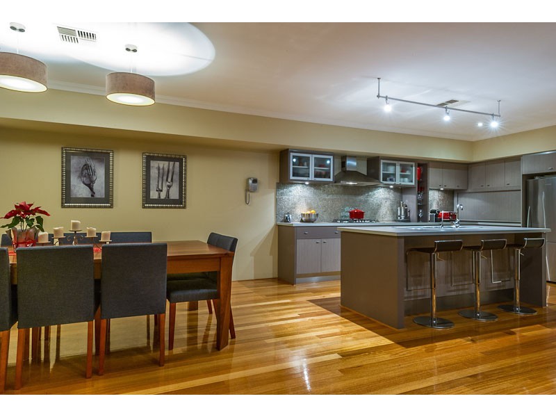 214 Ocean Drive, Quinns Rocks WA 6030