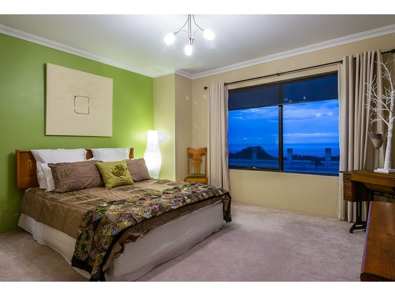 214 Ocean Drive, Quinns Rocks WA 6030