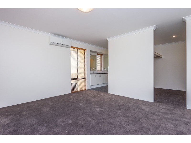 14 Carbine Loop, Banksia Grove WA 6031