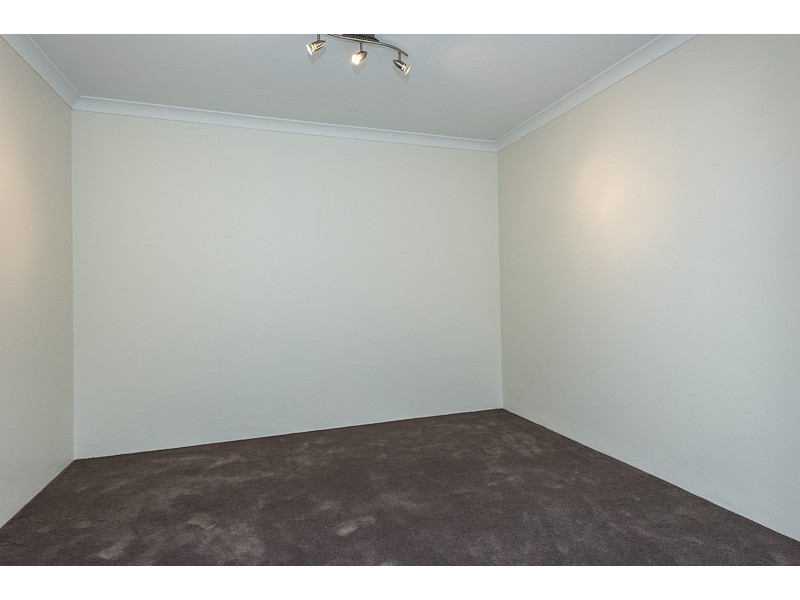 14 Carbine Loop, Banksia Grove WA 6031