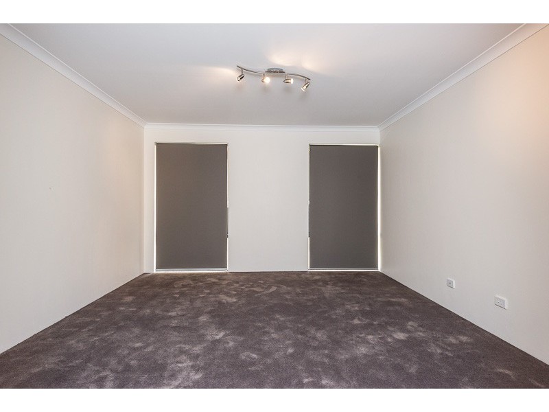 14 Carbine Loop, Banksia Grove WA 6031