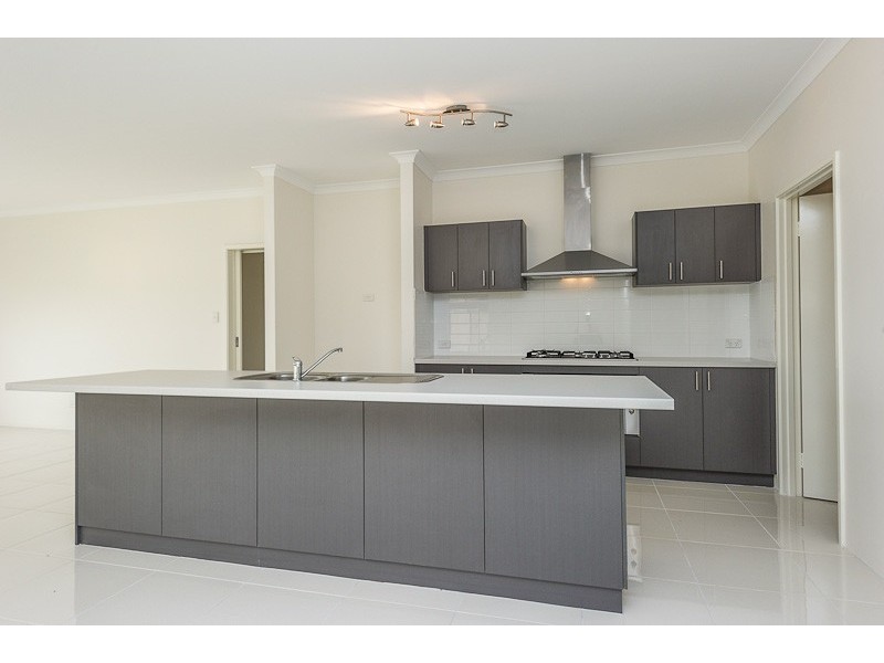 14 Carbine Loop, Banksia Grove WA 6031
