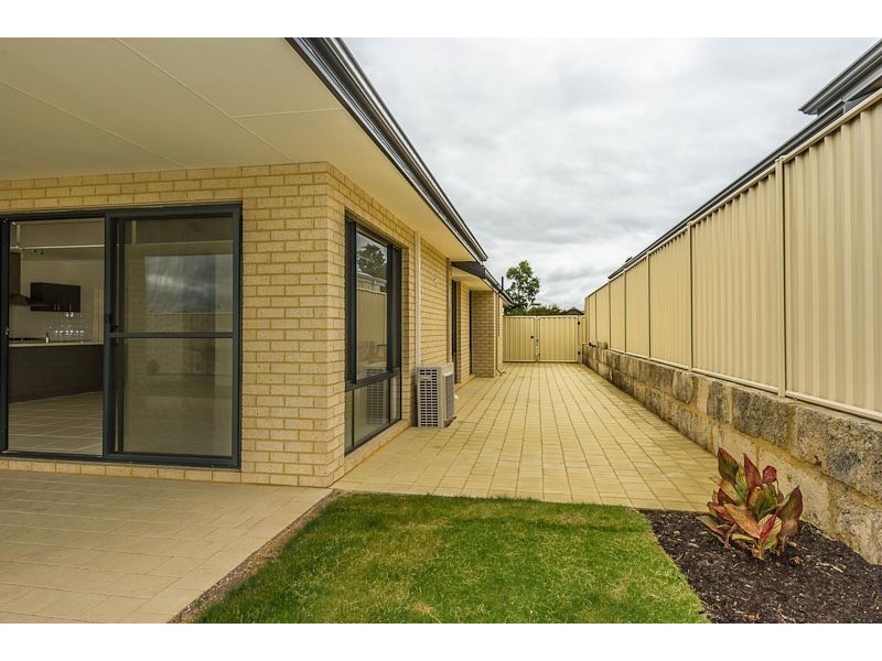 14 Carbine Loop, Banksia Grove WA 6031