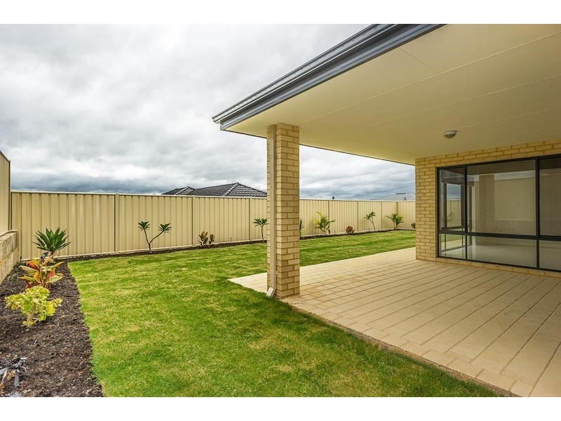 14 Carbine Loop, Banksia Grove WA 6031