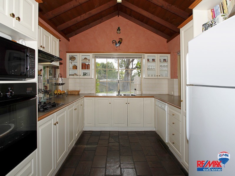 11 Scenic Drive, Wanneroo WA 6065