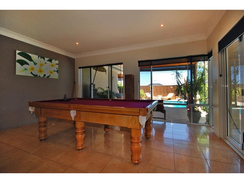 14 Manta Pass, Mindarie WA 6030