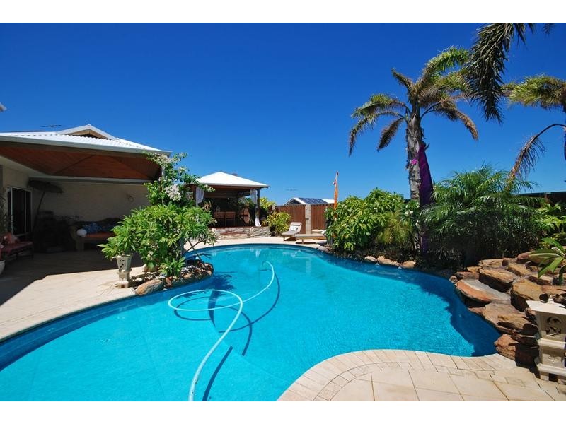 14 Manta Pass, Mindarie WA 6030