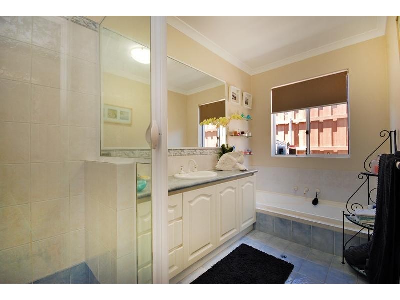 14 Manta Pass, Mindarie WA 6030