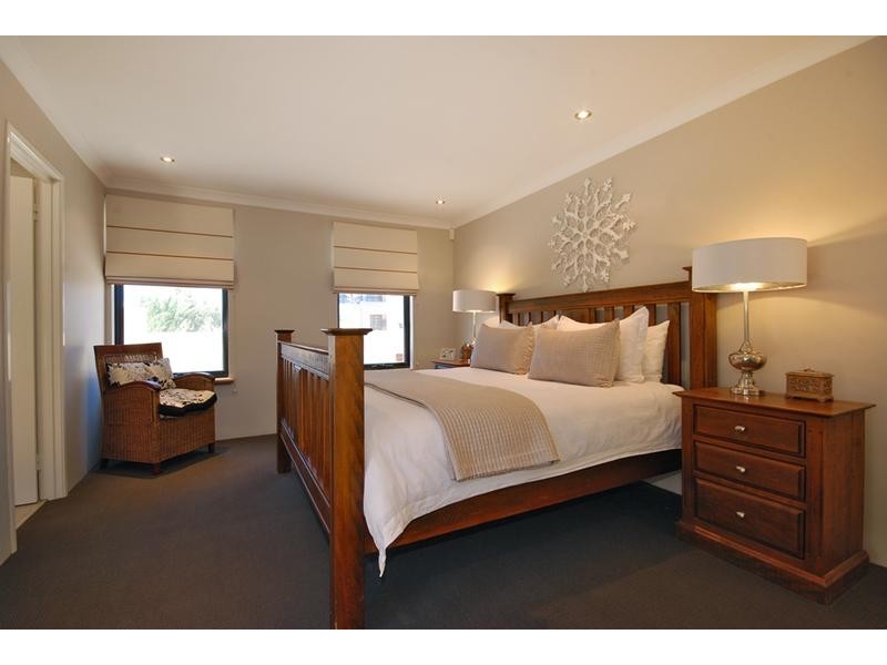 7 Whitehaven Avenue, Burns Beach WA 6028