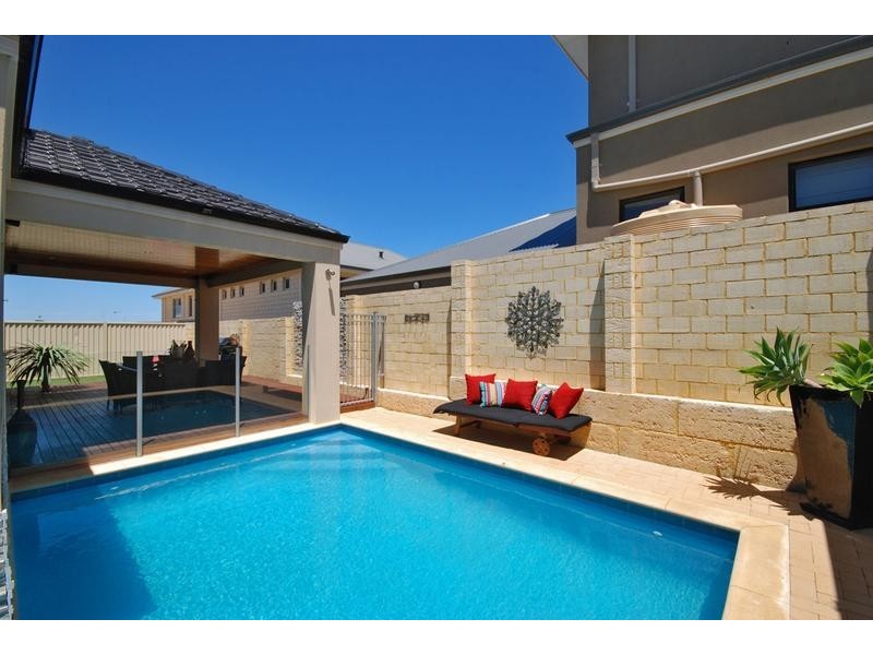 7 Whitehaven Avenue, Burns Beach WA 6028