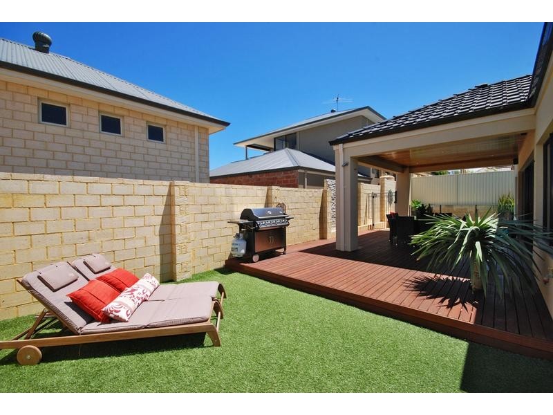 7 Whitehaven Avenue, Burns Beach WA 6028