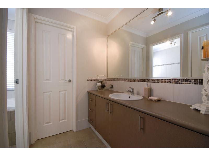 7 Whitehaven Avenue, Burns Beach WA 6028