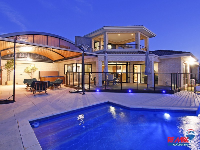 36 Romano Cres, Iluka WA 6028