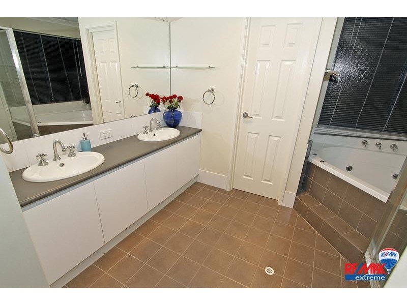 2 Swinford Approach, Butler WA 6036