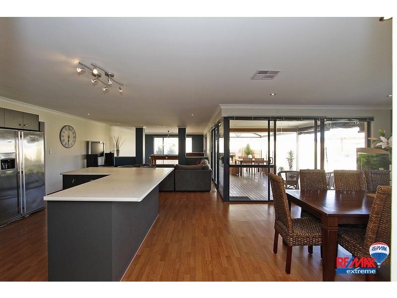 2 Swinford Approach, Butler WA 6036