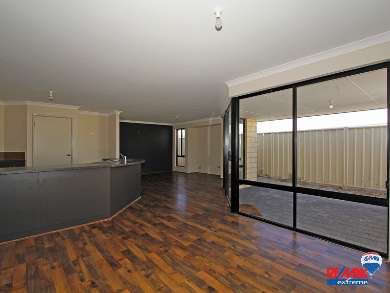 28 Nambi Parkway, Banksia Grove WA 6031