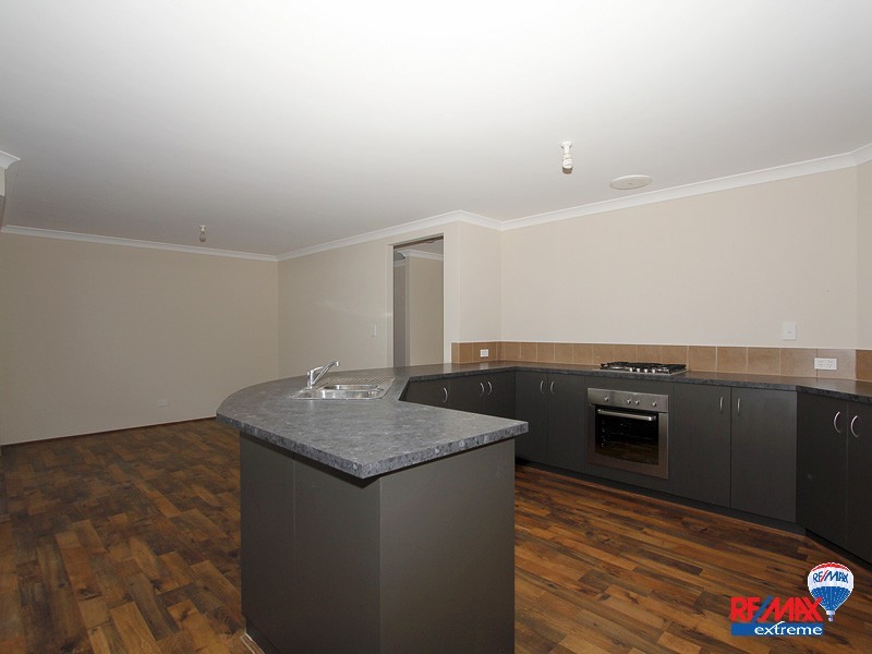 28 Nambi Parkway, Banksia Grove WA 6031