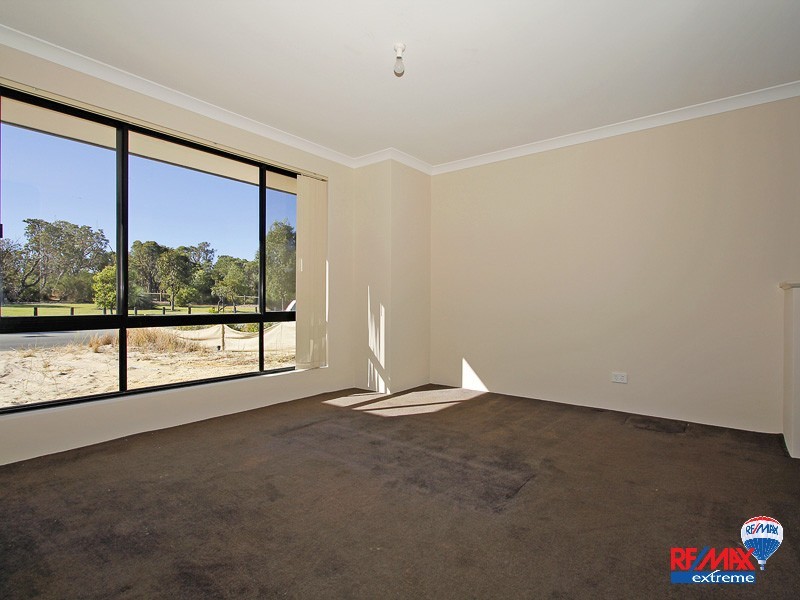 28 Nambi Parkway, Banksia Grove WA 6031