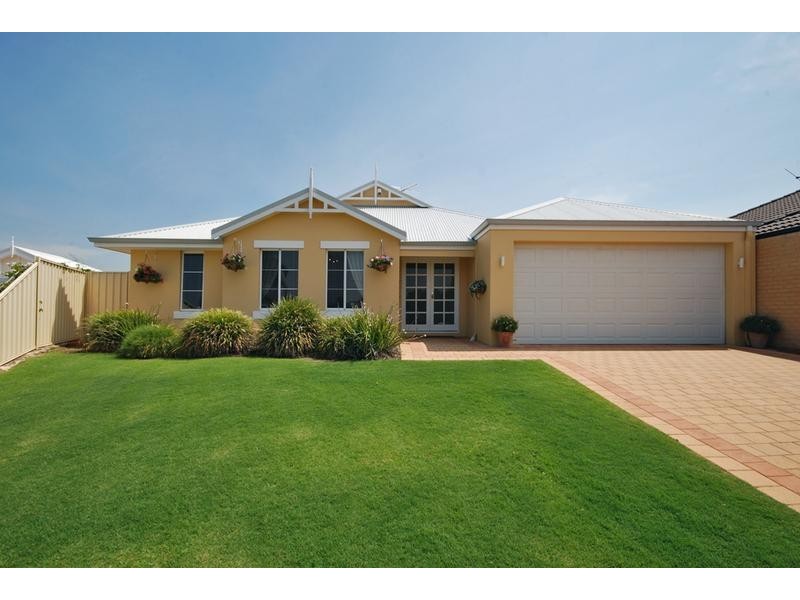 65 Brightlands Circuit, Carramar WA 6031