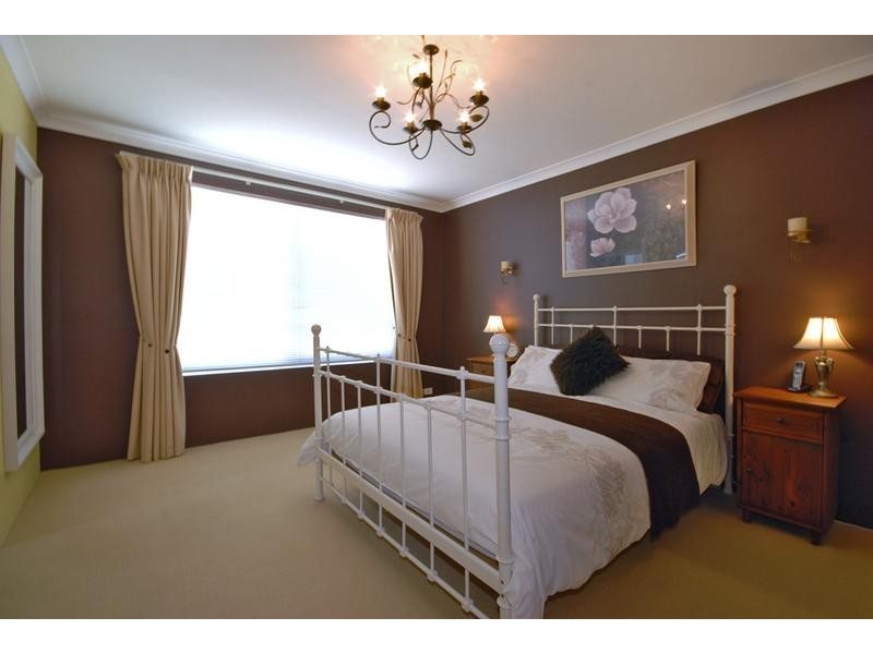 65 Brightlands Circuit, Carramar WA 6031