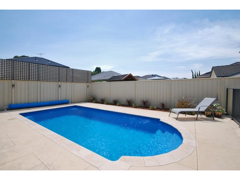 65 Brightlands Circuit, Carramar WA 6031