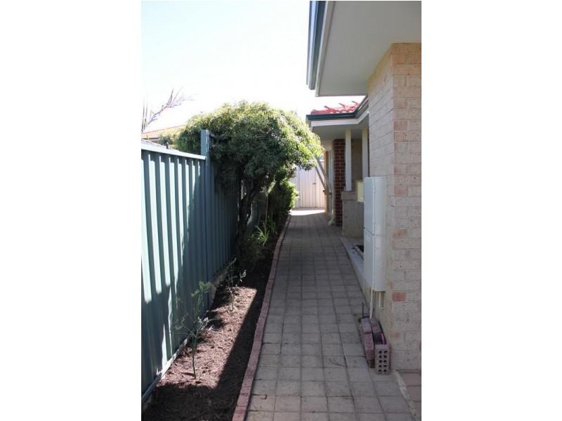 43 Kinglassie Circle, Kinross WA 6028