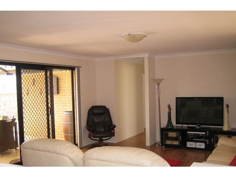 50 Benenden Avenue, Butler WA 6036