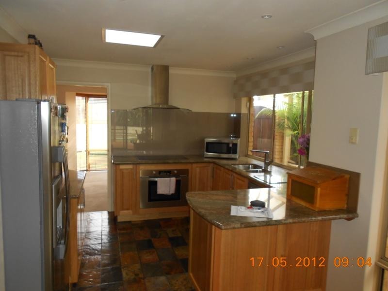 100 Flinders Avenue, Hillarys WA 6025