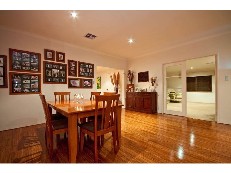 9 Pardalote Way, Tapping WA 6065