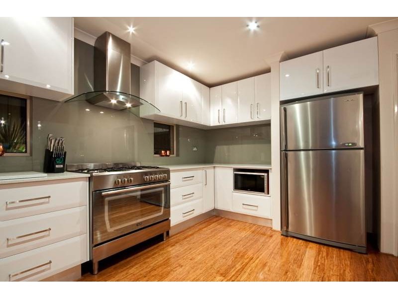 9 Pardalote Way, Tapping WA 6065