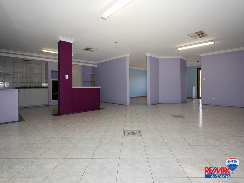 15 Holley Place, Marangaroo WA 6064