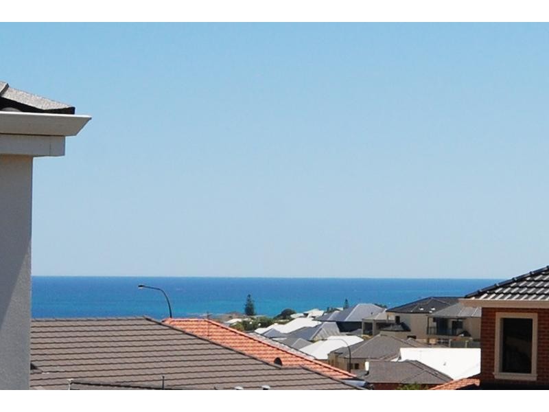 19 Bantry Bend, Mindarie WA 6030