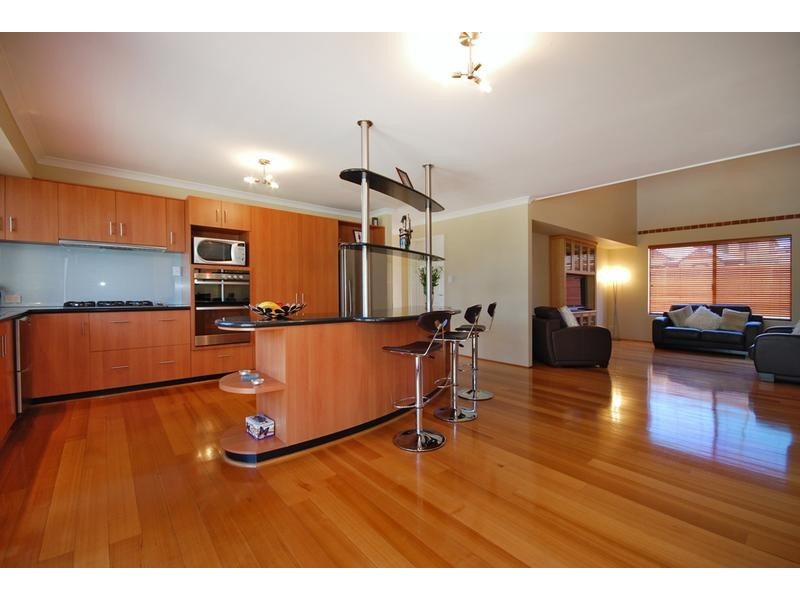 19 Bantry Bend, Mindarie WA 6030