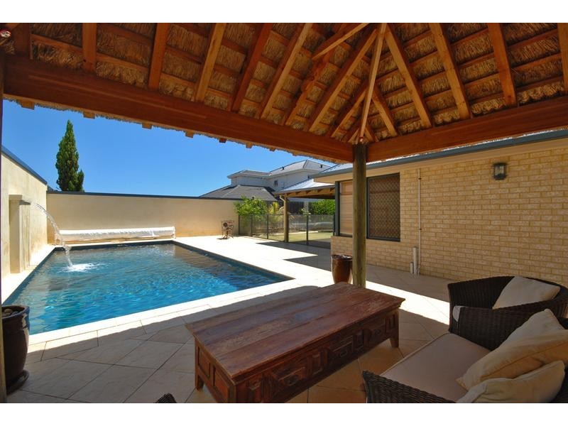 19 Bantry Bend, Mindarie WA 6030