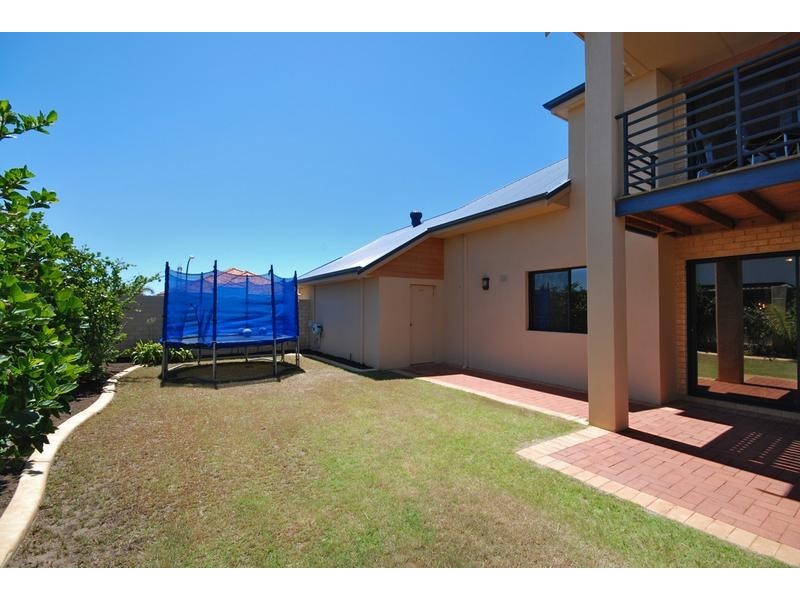 19 Bantry Bend, Mindarie WA 6030