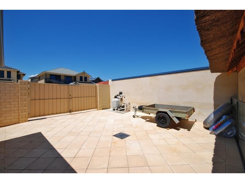 19 Bantry Bend, Mindarie WA 6030