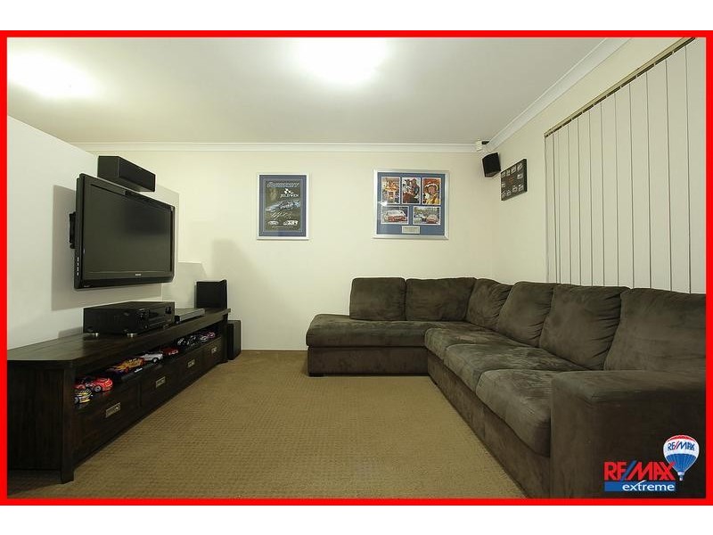 2 Tenby Close, Merriwa WA 6030