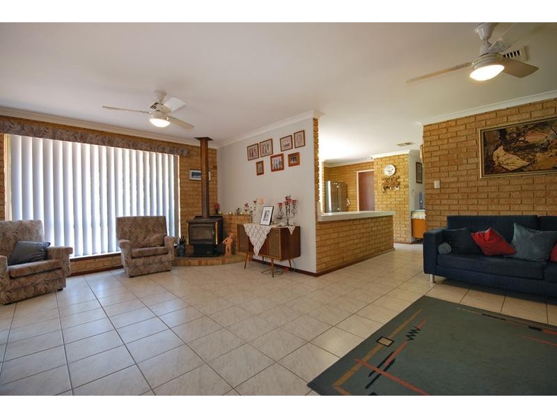 33 San Rosa Road, Wanneroo WA 6065