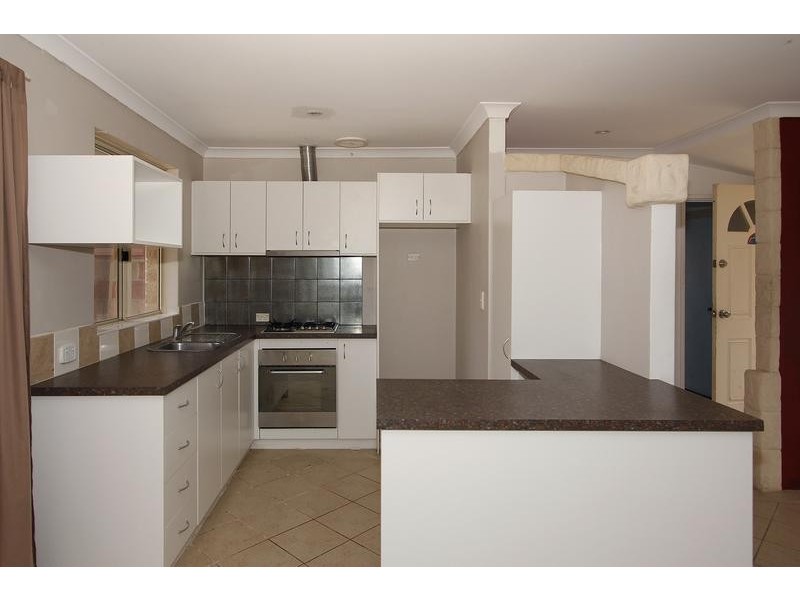 6 Meadow Place, Quinns Rocks WA 6030