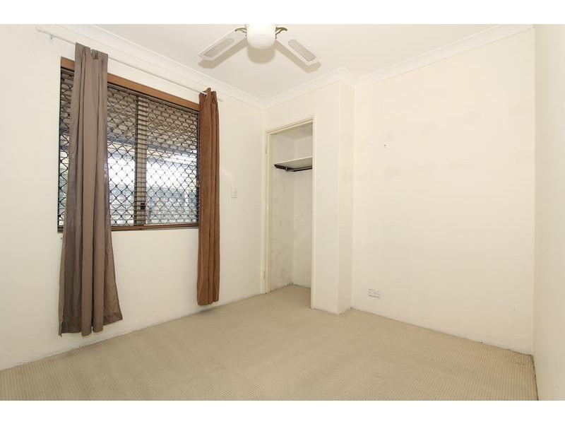 6 Meadow Place, Quinns Rocks WA 6030