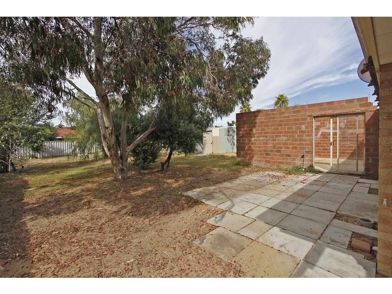 6 Meadow Place, Quinns Rocks WA 6030