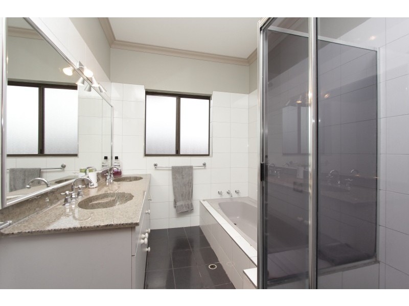 81 Flinders Avenue, Hillarys WA 6025