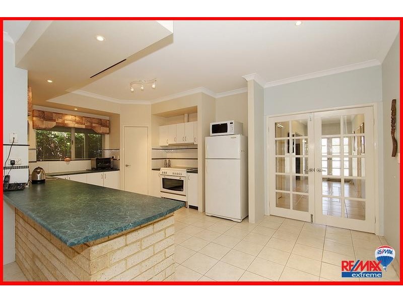 2 Brampton Avenue, Butler WA 6036