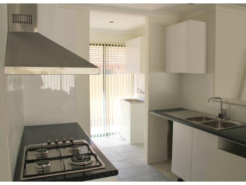 16 Hemmings Close, Clarkson WA 6030