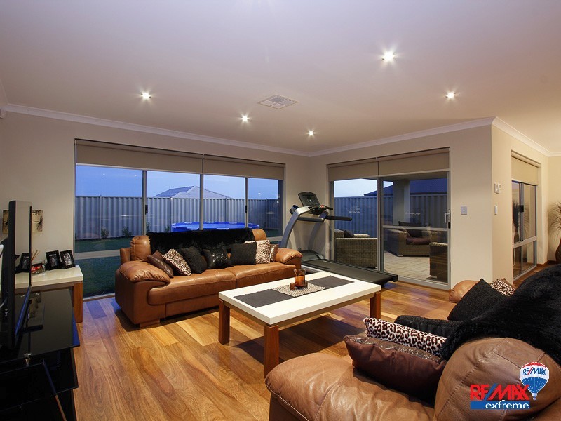 136 Benenden Avenue, Butler WA 6036