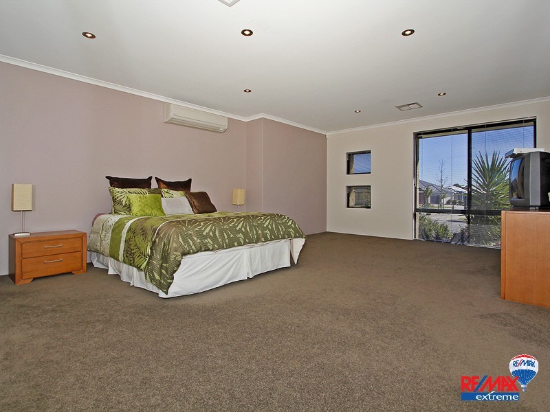 2 Daplin Way, Aveley WA 6069