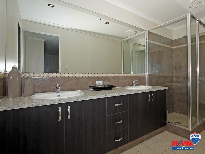 2 Daplin Way, Aveley WA 6069