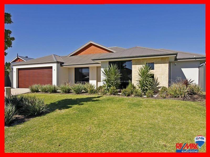 2 Daplin Way, Aveley WA 6069