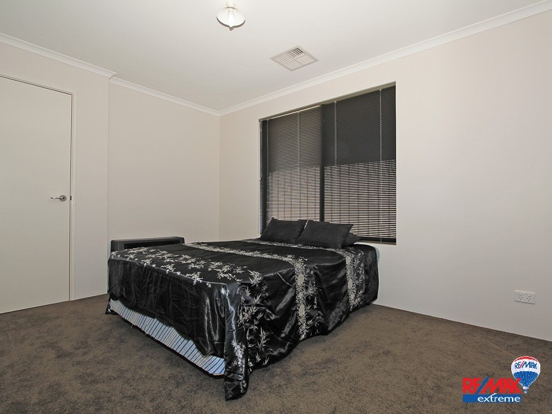 2 Daplin Way, Aveley WA 6069